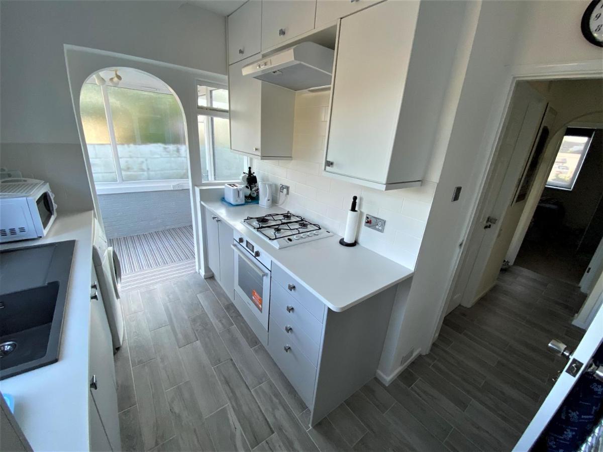 Luxury Suntrap In Private Complex St Leonards Appartement Hastings Buitenkant foto