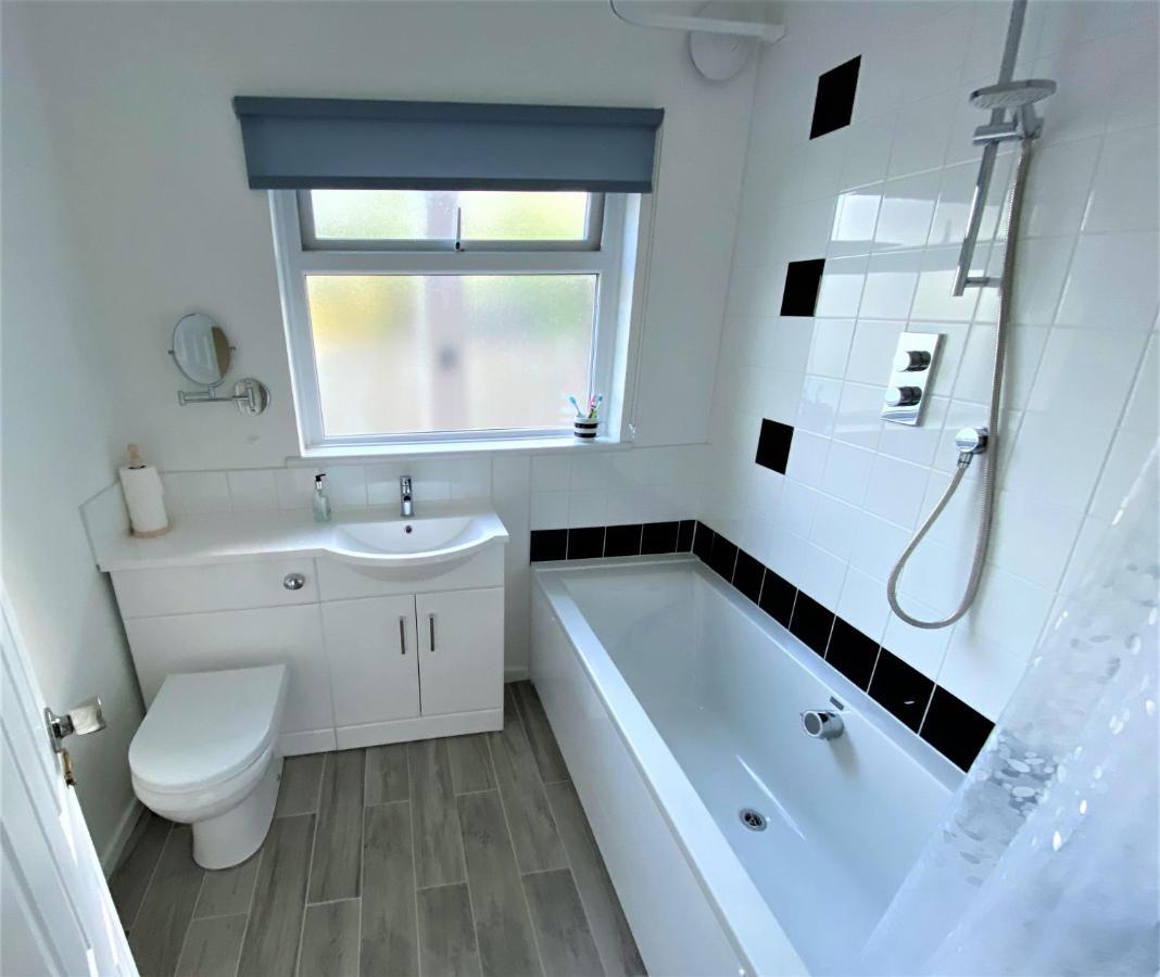 Luxury Suntrap In Private Complex St Leonards Appartement Hastings Buitenkant foto